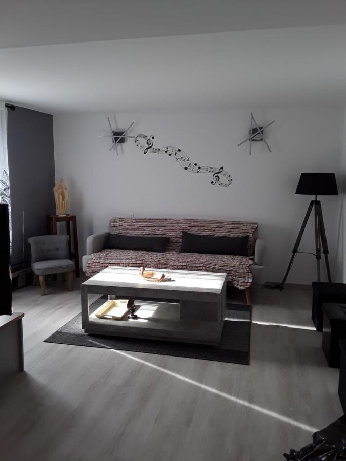 Gite Le Jaya Saint-Georges-de-Luzençon Exterior foto